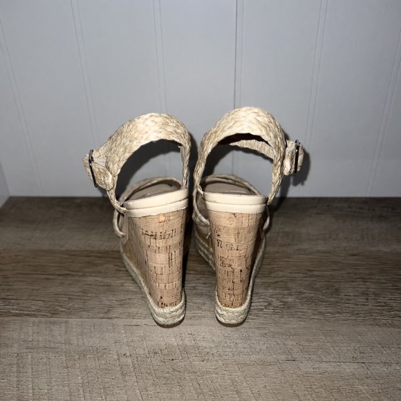 Steve Madden womens wedge strappy sandal shoe SIZE 7 - Picture 2 of 3